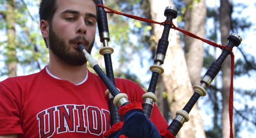 Bagpiper shares Scottish tradition on campus